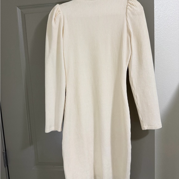 ALI & JAY velvet dress - Picture 8 of 8